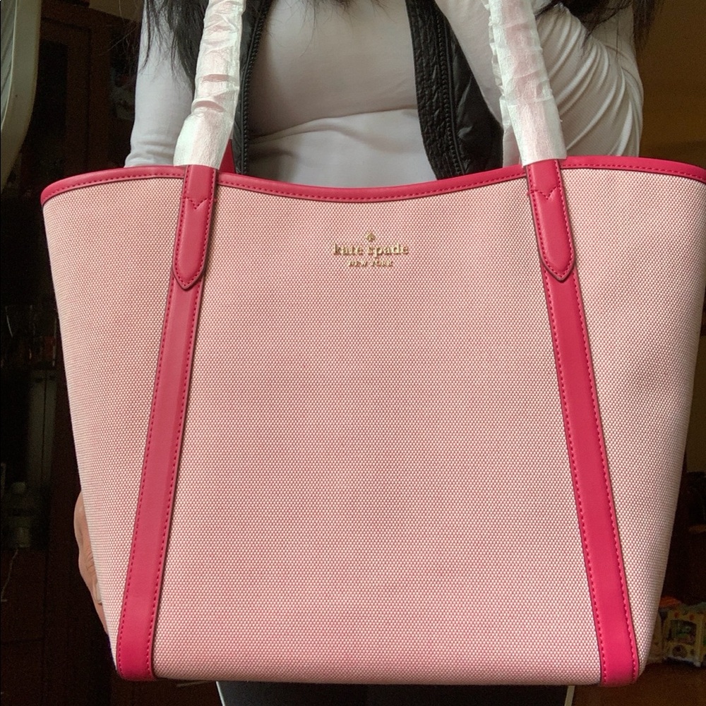 SOLD⛔️Authentic KATE SPADE Leather/canvas zip tote - Picture 13 of 15